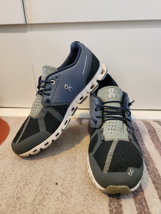 On Clouds Other - On Running Cloud Mens Sneakers Grey / Black / Navy (US 8 / EU 41)